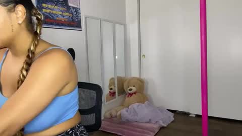 Snapshot of xstargazingx chatting on October 14, 2025, 8:31 pm xStarGazingx online show from October 14, 2025, 8:31 pm