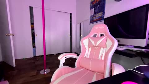 xStarGazingx online show from January 8, 2026, 4:15 am