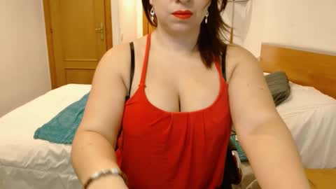 thiagoeva online show from February 19, 2025, 8:33 am