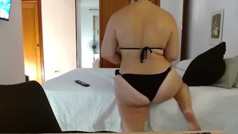 thiagoeva online show from July 29, 2026, 7:06 am