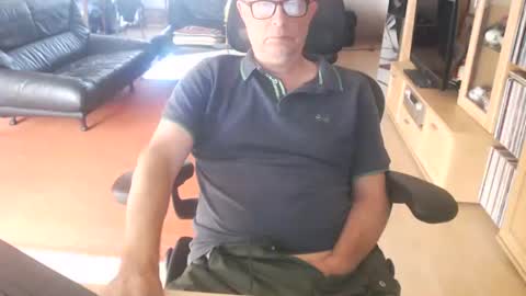 xtommix69 online show from July 28, 2026, 7:48 am