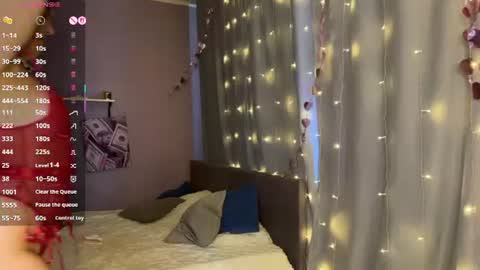 Milana online show from July 17, 2026, 3:24 am