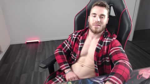 Snapshot of xtrakil chatting on December 27, 2024, 7:35 pm xtrakil online show from December 27, 2024, 7:35 pm