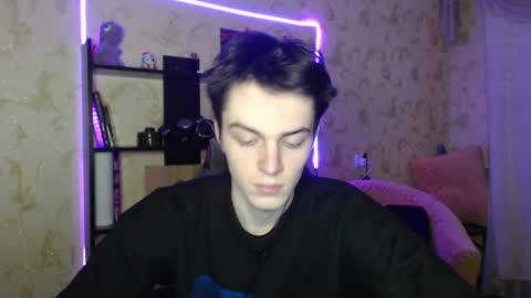 Snapshot of xtraqqq chatting on February 23, 2025, 8:33 pm traqqq online show from February 23, 2025, 8:33 pm