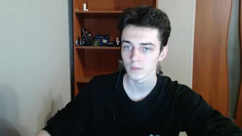 Snapshot of xtraqqq chatting on September 17, 2025, 8:21 pm traqqq online show from September 17, 2025, 8:21 pm