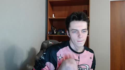 Snapshot of xtraqqq chatting on October 2, 2025, 9:00 pm traqqq online show from October 2, 2025, 9:00 pm