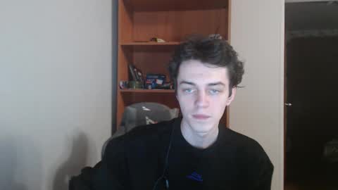 Snapshot of xtraqqq chatting on November 23, 2025, 8:19 pm traqqq online show from November 23, 2025, 8:19 pm