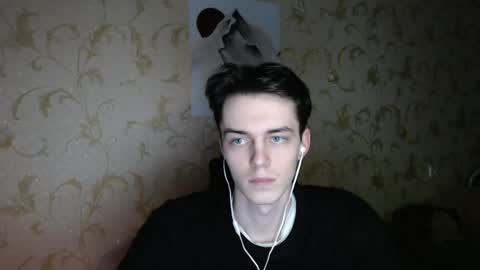 Snapshot of xtraqqq chatting on April 23, 2026, 8:11 pm traqqq online show from April 23, 2026, 8:11 pm