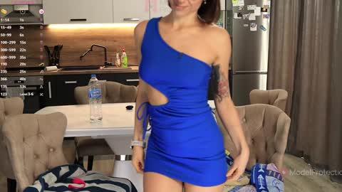 Snapshot of xwithy chatting on November 23, 2025, 1:11 pm FrancyStepmom and YStepson INTERESTED IN A GIRL-GIRL COLLABORATION TEXT ME HERE or INSTAGRAM online show from November 23, 2025, 1:11 pm