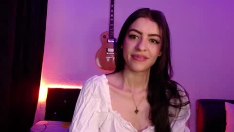 Snapshot of xx_johnson_xx chatting on October 7, 2025, 3:14 am VALE online show from October 7, 2025, 3:14 am