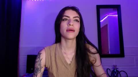 Snapshot of xx_johnson_xx chatting on November 20, 2025, 3:28 am VALE online show from November 20, 2025, 3:28 am