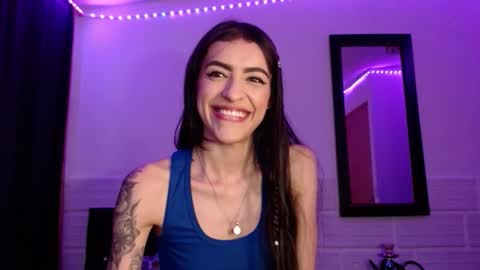 Snapshot of xx_johnson_xx chatting on November 21, 2025, 4:44 am VALE online show from November 21, 2025, 4:44 am