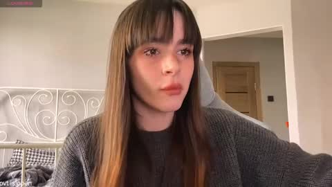 Lily online show from April 28, 2026, 10:09 am