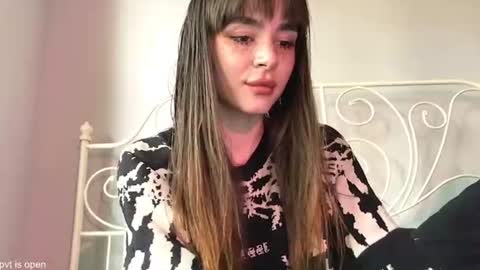 Lily online show from August 5, 2026, 12:52 pm