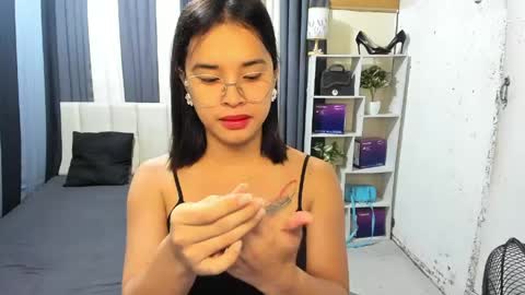 Snapshot of xxbigcockchloexx chatting on June 5, 2026, 5:18 pm CHLOES ROOM online show from June 5, 2026, 5:18 pm