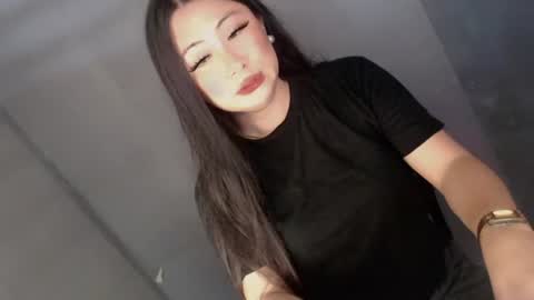 Janae online show from August 5, 2026, 3:53 am