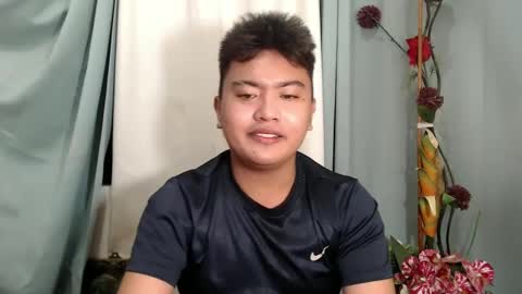 Loyd online show from December 30, 2024, 8:15 pm