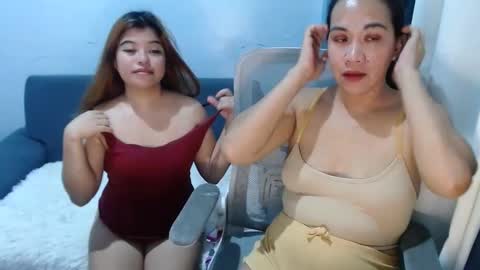 Snapshot of xxhotpinayxx610495 chatting on December 20, 2024, 5:25 am Sheyn Coleen online show from December 20, 2024, 5:25 am