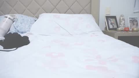 xxiisshi online show from February 6, 2025, 12:11 am