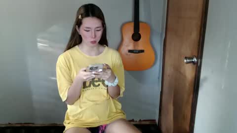 Snapshot of xxinnocentbellaxx chatting on December 21, 2024, 10:30 pm Dyanna Zulla online show from December 21, 2024, 10:30 pm