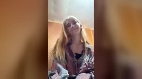 Snapshot of xxjessiebugxx chatting on June 19, 2026, 4:50 am xxjessiebugxx online show from June 19, 2026, 4:50 am