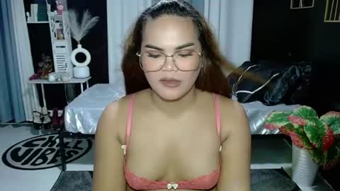 Snapshot of xxkylie_smithxx chatting on June 10, 2026, 1:10 pm Kylie Smith online show from June 10, 2026, 1:10 pm