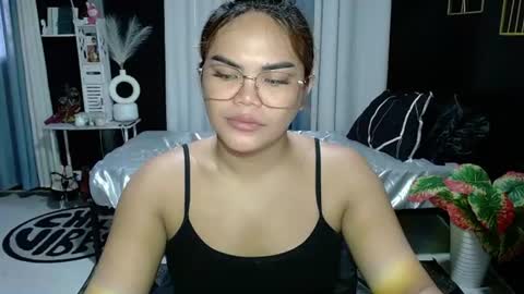 Snapshot of xxkylie_smithxx chatting on June 11, 2026, 2:00 am Kylie Smith online show from June 11, 2026, 2:00 am