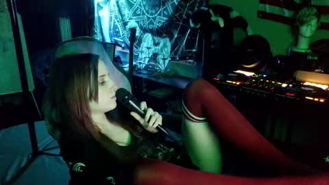 Lilith online show from April 28, 2026, 2:27 am