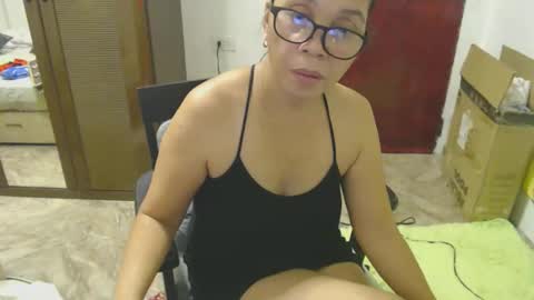xxsexypinayxx online show from June 3, 2026, 9:09 pm
