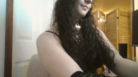 Snapshot of xxsmittenxkittenxx chatting on May 12, 2026, 1:14 am xxsmittenxkittenxx online show from May 12, 2026, 1:14 am