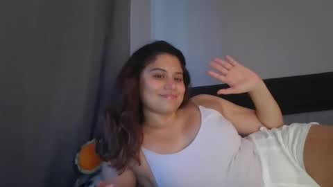 Sophi 3 online show from February 12, 2026, 11:00 pm