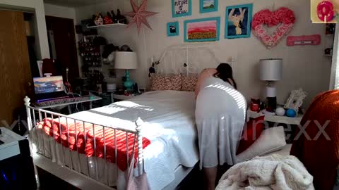 Snapshot of xxstrawberryjanexx chatting on January 28, 2025, 8:58 pm Strawberry Jane online show from January 28, 2025, 8:58 pm