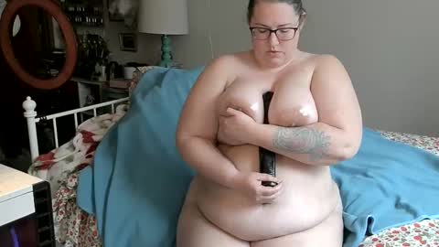 Snapshot of xxstrawberryjanexx chatting on March 11, 2025, 6:30 pm Strawberry Jane online show from March 11, 2025, 6:30 pm