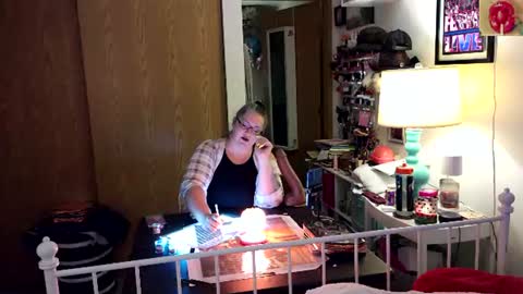 Snapshot of xxstrawberryjanexx chatting on June 25, 2026, 4:23 am Strawberry Jane online show from June 25, 2026, 4:23 am