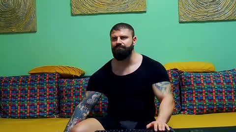 Snapshot of xxtreamleonard chatting on February 3, 2025, 2:34 pm Xtream Leonard online show from February 3, 2025, 2:34 pm