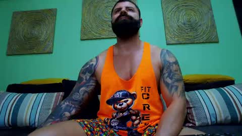 Snapshot of xxtreamleonard chatting on May 25, 2026, 4:18 am Xtream Leonard online show from May 25, 2026, 4:18 am