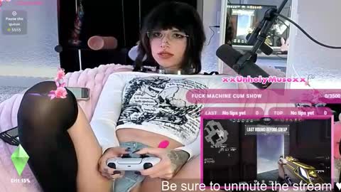 Muse n Poppy online show from January 8, 2026, 10:12 pm