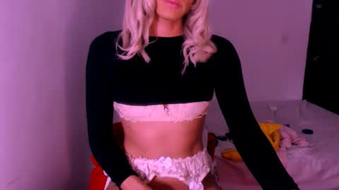 Snapshot of xxxanonymousloverxxx chatting on November 23, 2025, 5:07 am Chiara online show from November 23, 2025, 5:07 am