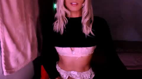 Snapshot of xxxanonymousloverxxx chatting on June 23, 2026, 4:54 am Chiara online show from June 23, 2026, 4:54 am