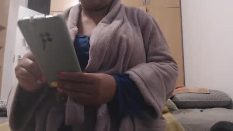 Snapshot of xxxbustybabe27x chatting on February 19, 2025, 4:55 pm Ayanda online show from February 19, 2025, 4:55 pm