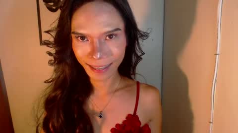Snapshot of xxxfuckgirlyumsxxx chatting on June 24, 2026, 9:30 am Your Princess Yums online show from June 24, 2026, 9:30 am