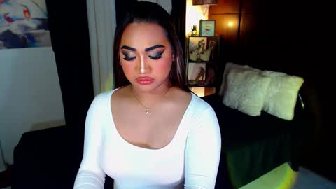 Snapshot of xxxgiganticoliviacummerxxx chatting on December 11, 2024, 2:44 pm OLIVIA online show from December 11, 2024, 2:44 pm