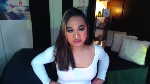 Snapshot of xxxgiganticoliviacummerxxx chatting on December 19, 2024, 3:30 pm OLIVIA online show from December 19, 2024, 3:30 pm