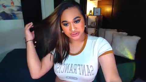 Snapshot of xxxgiganticoliviacummerxxx chatting on December 19, 2024, 7:18 pm OLIVIA online show from December 19, 2024, 7:18 pm