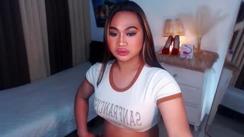 Snapshot of xxxgiganticoliviacummerxxx chatting on December 23, 2024, 5:43 pm OLIVIA online show from December 23, 2024, 5:43 pm