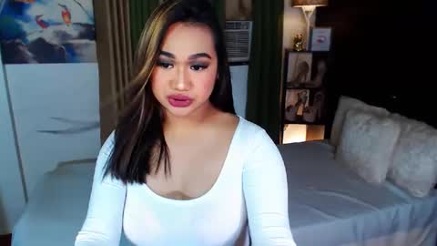 Snapshot of xxxgiganticoliviacummerxxx chatting on January 9, 2025, 2:40 pm OLIVIA online show from January 9, 2025, 2:40 pm