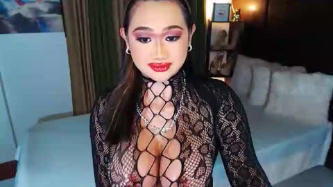 Snapshot of xxxgiganticoliviacummerxxx chatting on February 12, 2025, 2:43 pm OLIVIA online show from February 12, 2025, 2:43 pm