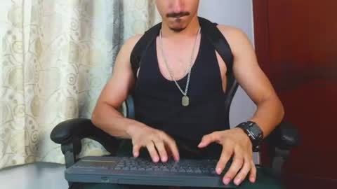 Snapshot of xxxhome_alonexxx chatting on July 2, 2026, 7:53 pm Kev online show from July 2, 2026, 7:53 pm