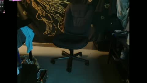 xxxjrstrokesxxx online show from March 3, 2025, 1:31 am