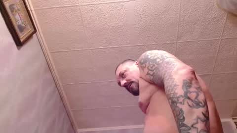 Snapshot of xxxkinkycpl chatting on January 4, 2025, 12:59 pm isa and gonzo online show from January 4, 2025, 12:59 pm